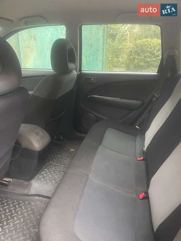 Внедорожник / Кроссовер Mitsubishi Outlander 2007 в Ровно фото 3 Внедорожник / Кроссовер Mitsubishi Outlander 2007 в Ровно