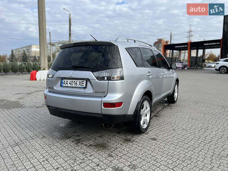 Позашляховик / Кросовер Mitsubishi Outlander 2007 в Полтаві фото 3 Позашляховик / Кросовер Mitsubishi Outlander 2007 в Полтаві