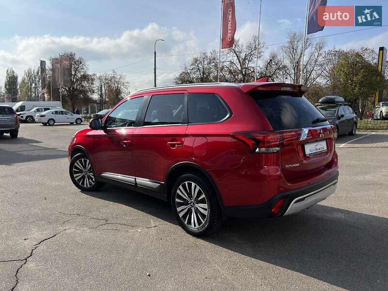 Позашляховик / Кросовер Mitsubishi Outlander 2021 в Чернігові фото 7 Позашляховик / Кросовер Mitsubishi Outlander 2021 в Чернігові