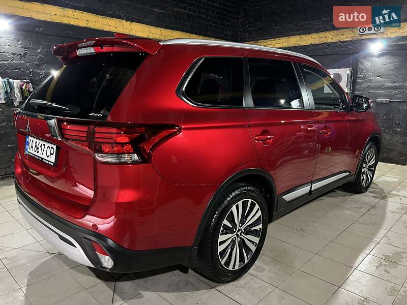Позашляховик / Кросовер Mitsubishi Outlander 2021 в Чернігові фото 11 Позашляховик / Кросовер Mitsubishi Outlander 2021 в Чернігові