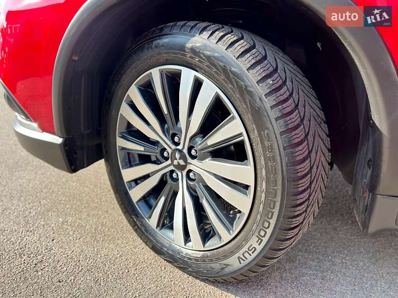 Позашляховик / Кросовер Mitsubishi Outlander 2021 в Чернігові фото 43 Позашляховик / Кросовер Mitsubishi Outlander 2021 в Чернігові