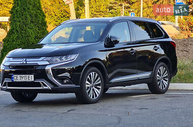 Позашляховик / Кросовер Mitsubishi Outlander 2022 в Черкасах