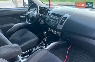 Позашляховик / Кросовер Mitsubishi Outlander 2007 в  фото 14 Позашляховик / Кросовер Mitsubishi Outlander 2007 в