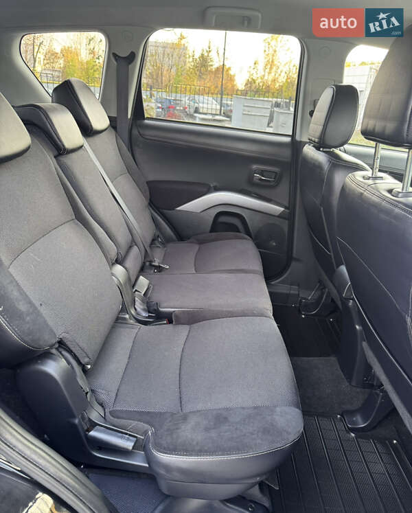 Внедорожник / Кроссовер Mitsubishi Outlander 2012 в Полтаве фото 37 Внедорожник / Кроссовер Mitsubishi Outlander 2012 в Полтаве