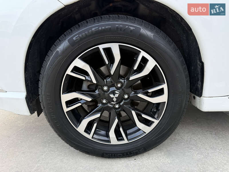 Позашляховик / Кросовер Mitsubishi Outlander 2018 в Києві фото 94 Позашляховик / Кросовер Mitsubishi Outlander 2018 в Києві