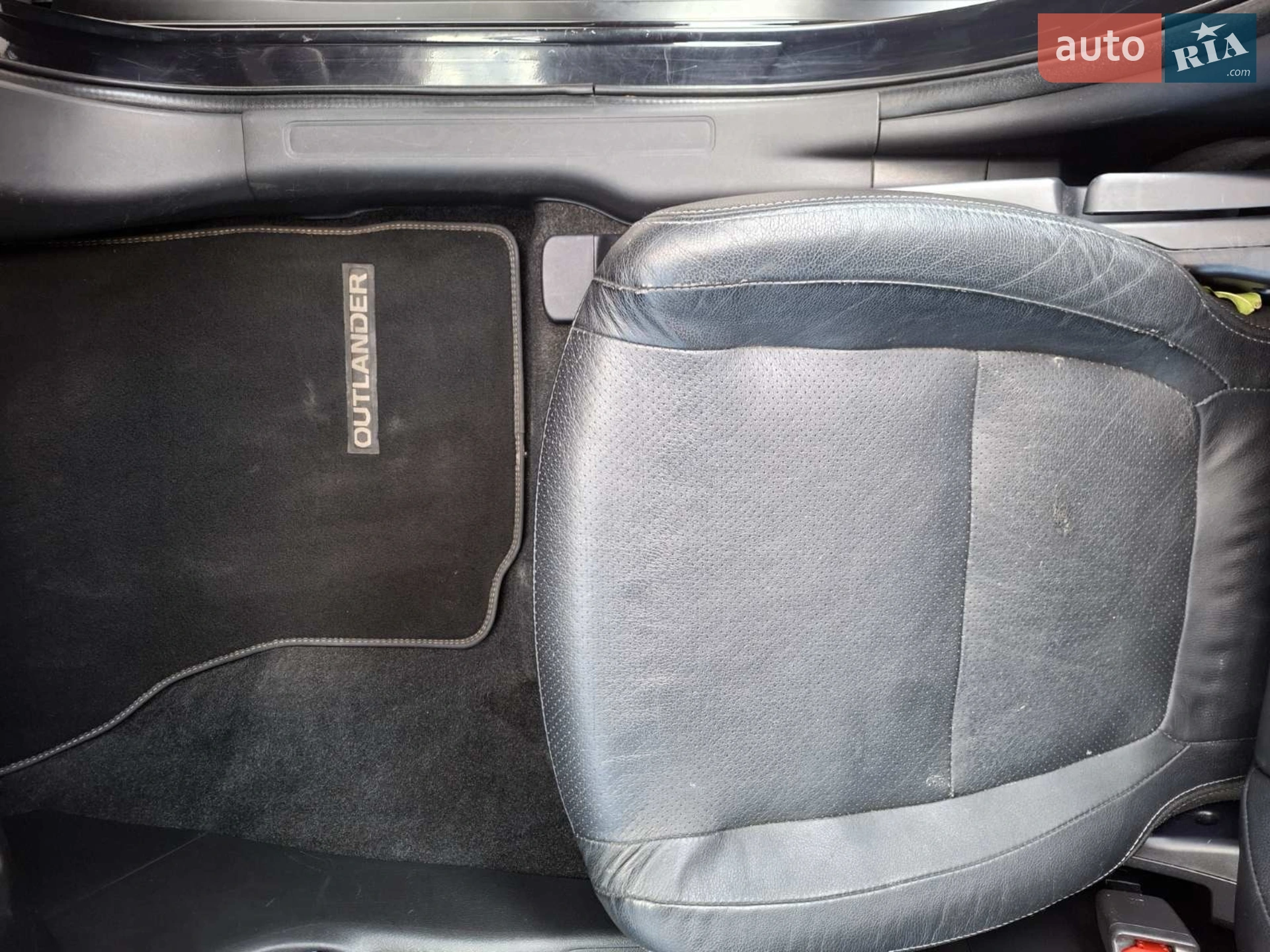 2015 Mitsubishi Outlander - мініатюра 15