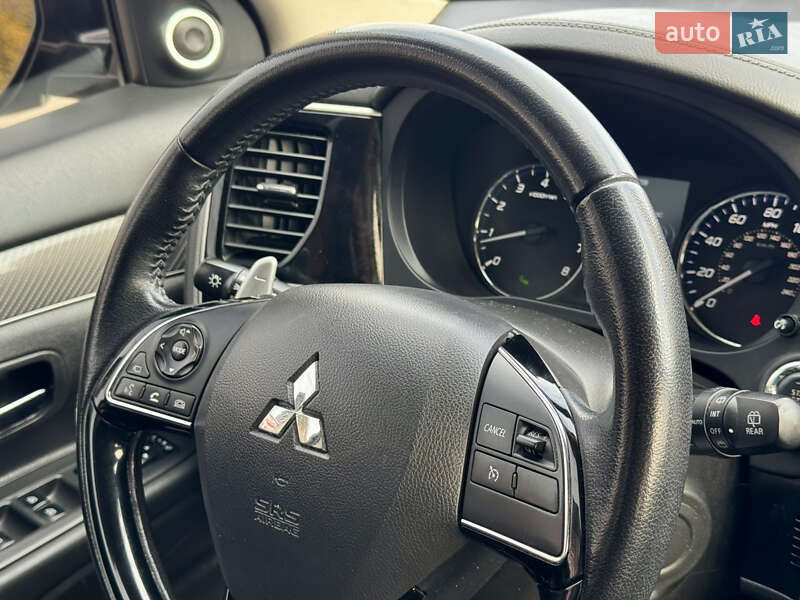 Позашляховик / Кросовер Mitsubishi Outlander 2018 в Києві фото 34 Позашляховик / Кросовер Mitsubishi Outlander 2018 в Києві