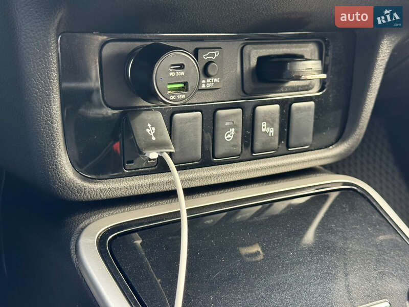 Позашляховик / Кросовер Mitsubishi Outlander 2018 в Києві фото 42 Позашляховик / Кросовер Mitsubishi Outlander 2018 в Києві