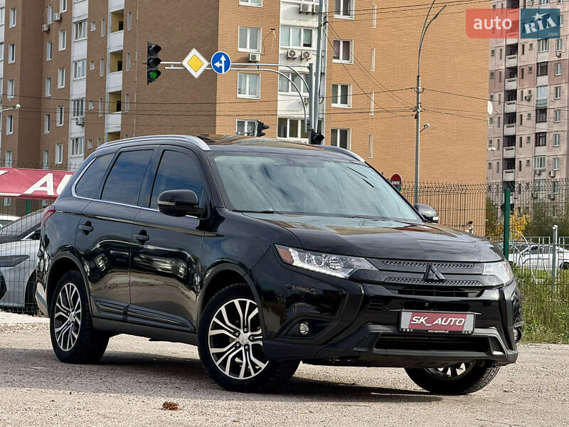 Позашляховик / Кросовер Mitsubishi Outlander 2018 в Києві фото 77 Позашляховик / Кросовер Mitsubishi Outlander 2018 в Києві