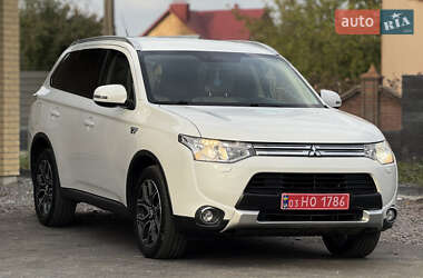 Mitsubishi Outlander 2015