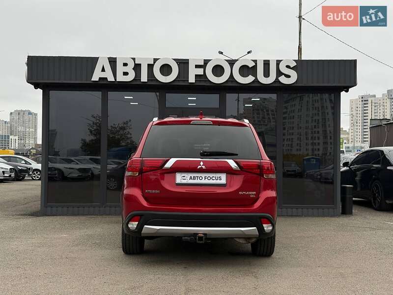 Позашляховик / Кросовер Mitsubishi Outlander 2016 в Києві фото 6 Позашляховик / Кросовер Mitsubishi Outlander 2016 в Києві