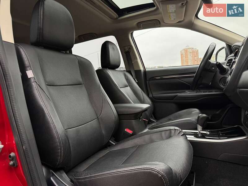 Позашляховик / Кросовер Mitsubishi Outlander 2016 в Києві фото 15 Позашляховик / Кросовер Mitsubishi Outlander 2016 в Києві