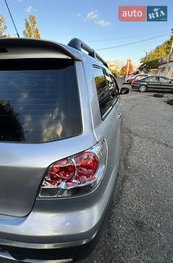 Внедорожник / Кроссовер Mitsubishi Outlander 2004 в  фото 10 Внедорожник / Кроссовер Mitsubishi Outlander 2004 в