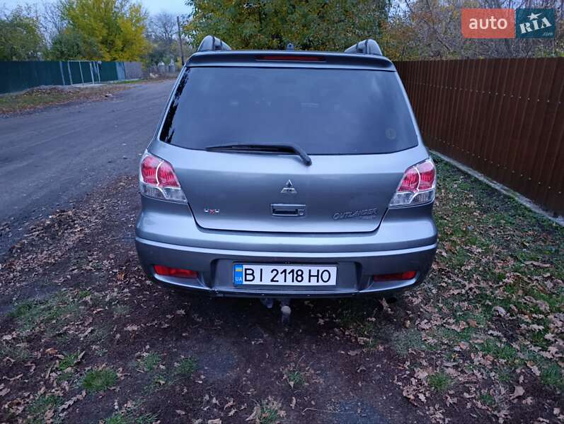 Внедорожник / Кроссовер Mitsubishi Outlander 2003 в Миргороде фото 4 Внедорожник / Кроссовер Mitsubishi Outlander 2003 в Миргороде