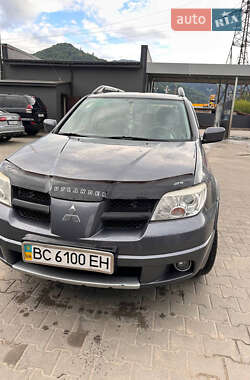 Внедорожник / Кроссовер Mitsubishi Outlander 2008 в 