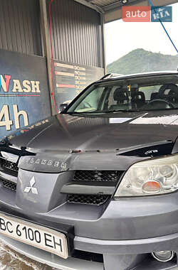 Внедорожник / Кроссовер Mitsubishi Outlander 2008 в 