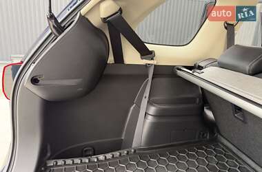 Внедорожник / Кроссовер Mitsubishi Outlander 2021 в 