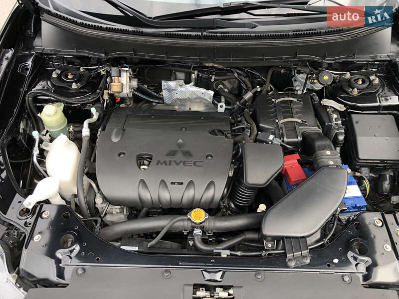 Внедорожник / Кроссовер Mitsubishi Outlander 2012 в Виннице фото 27 Внедорожник / Кроссовер Mitsubishi Outlander 2012 в Виннице