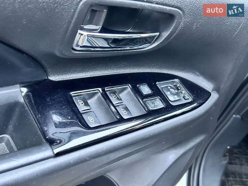 Позашляховик / Кросовер Mitsubishi Outlander 2020 в Одесі фото 14 Позашляховик / Кросовер Mitsubishi Outlander 2020 в Одесі