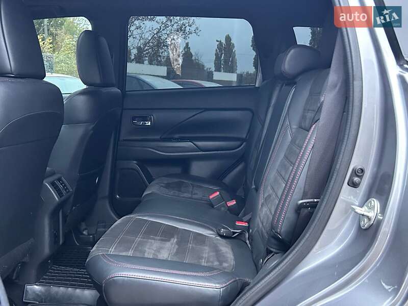Позашляховик / Кросовер Mitsubishi Outlander 2020 в Одесі фото 30 Позашляховик / Кросовер Mitsubishi Outlander 2020 в Одесі