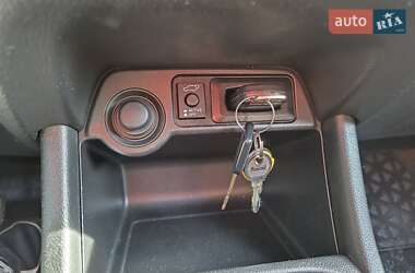 Внедорожник / Кроссовер Mitsubishi Outlander 2012 в 