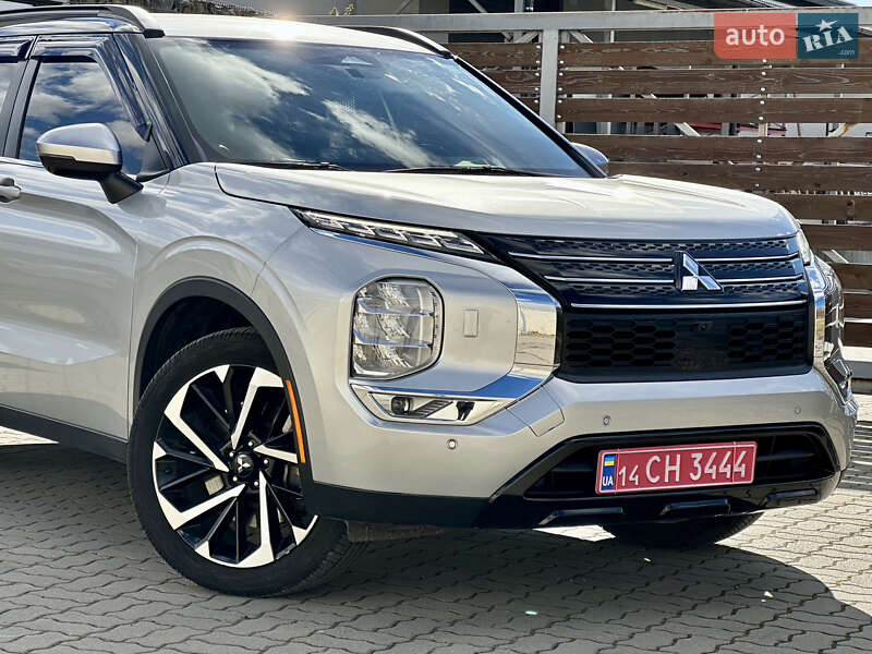 Позашляховик / Кросовер Mitsubishi Outlander 2022 в Стрию фото 23 Позашляховик / Кросовер Mitsubishi Outlander 2022 в Стрию
