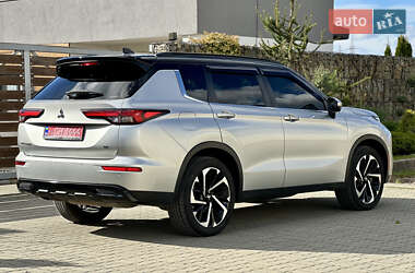 Позашляховик / Кросовер Mitsubishi Outlander 2022 в  фото 34 Позашляховик / Кросовер Mitsubishi Outlander 2022 в