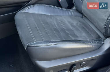 Позашляховик / Кросовер Mitsubishi Outlander 2022 в  фото 53 Позашляховик / Кросовер Mitsubishi Outlander 2022 в