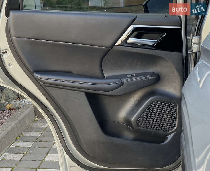 Позашляховик / Кросовер Mitsubishi Outlander 2022 в Стрию фото 73 Позашляховик / Кросовер Mitsubishi Outlander 2022 в Стрию