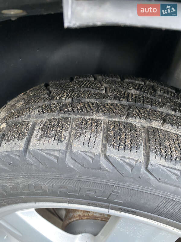 Позашляховик / Кросовер Mitsubishi Outlander 2006 в Конотопі