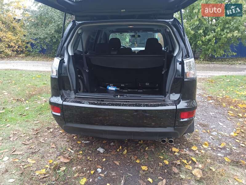 Внедорожник / Кроссовер Mitsubishi Outlander 2010 в Каменском фото 13 Внедорожник / Кроссовер Mitsubishi Outlander 2010 в Каменском