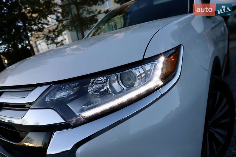Внедорожник / Кроссовер Mitsubishi Outlander 2018 в Дрогобыче фото 26 Внедорожник / Кроссовер Mitsubishi Outlander 2018 в Дрогобыче