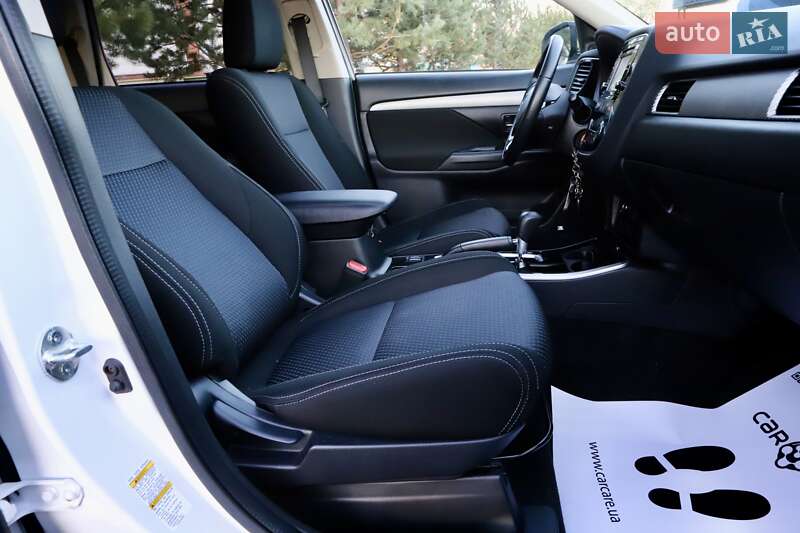 Внедорожник / Кроссовер Mitsubishi Outlander 2018 в Дрогобыче фото 48 Внедорожник / Кроссовер Mitsubishi Outlander 2018 в Дрогобыче