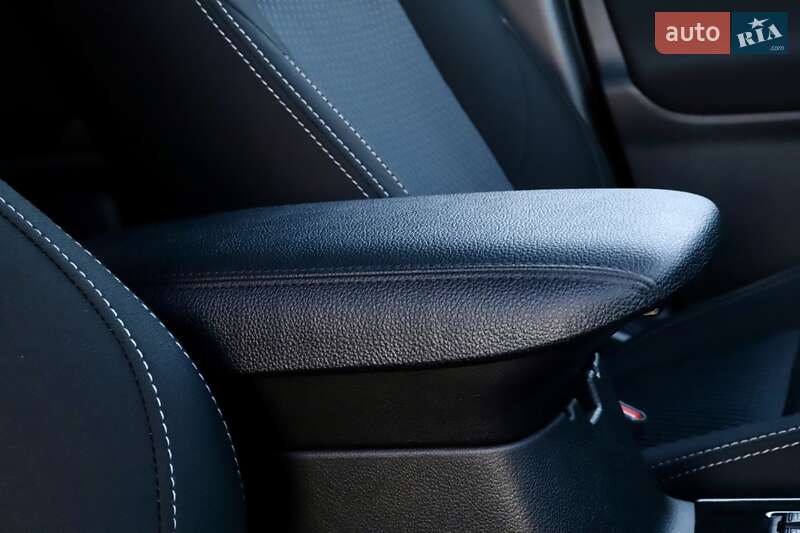 Внедорожник / Кроссовер Mitsubishi Outlander 2018 в Дрогобыче фото 52 Внедорожник / Кроссовер Mitsubishi Outlander 2018 в Дрогобыче
