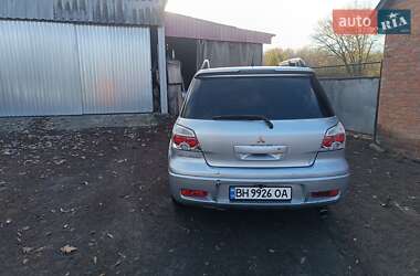 Позашляховик / Кросовер Mitsubishi Outlander 2007 в  фото 10 Позашляховик / Кросовер Mitsubishi Outlander 2007 в