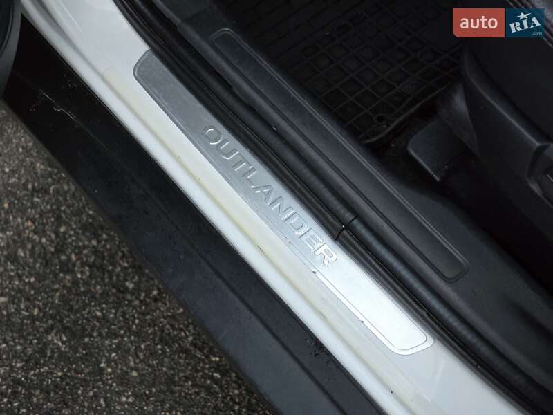 Позашляховик / Кросовер Mitsubishi Outlander 2013 в Харкові фото 30 Позашляховик / Кросовер Mitsubishi Outlander 2013 в Харкові