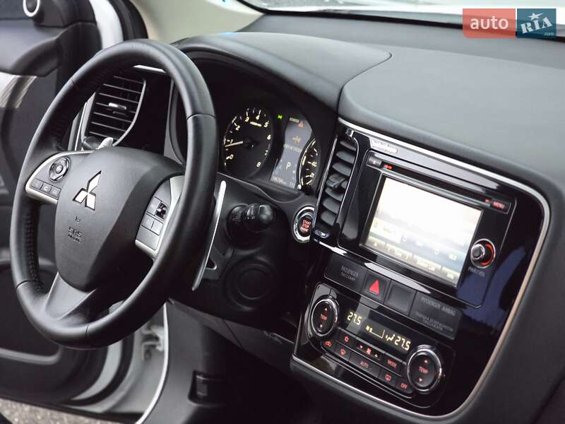 Позашляховик / Кросовер Mitsubishi Outlander 2013 в Харкові фото 20 Позашляховик / Кросовер Mitsubishi Outlander 2013 в Харкові