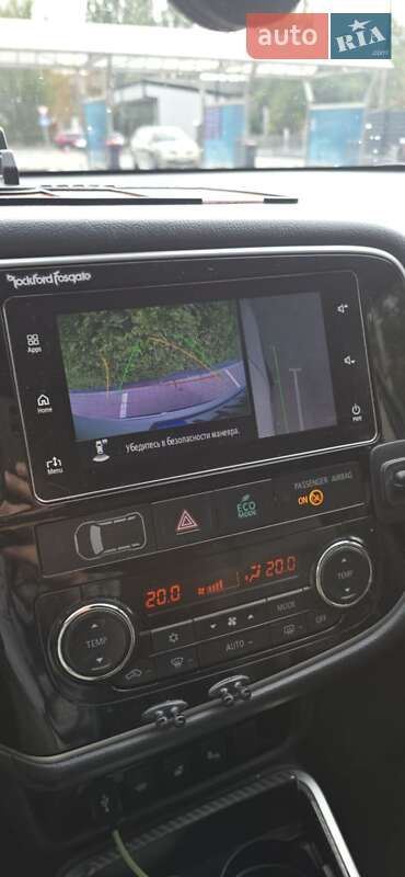 Позашляховик / Кросовер Mitsubishi Outlander 2018 в Житомирі