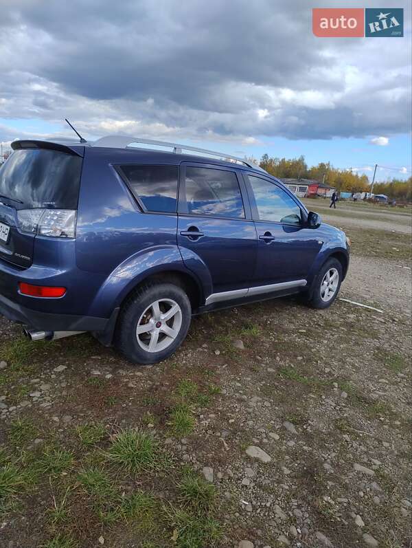 Внедорожник / Кроссовер Mitsubishi Outlander 2007 в Ивано-Франковске