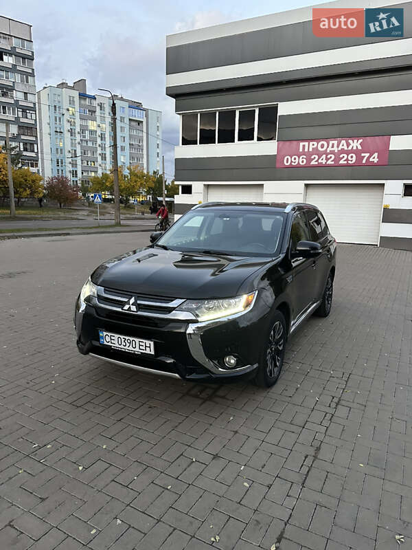 Позашляховик / Кросовер Mitsubishi Outlander 2018 в Черкасах