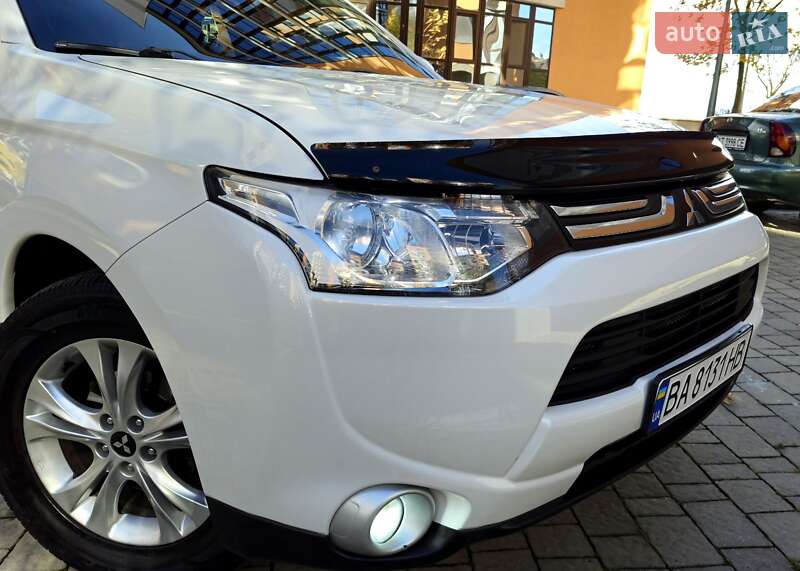 Внедорожник / Кроссовер Mitsubishi Outlander 2013 в Ивано-Франковске фото 4 Внедорожник / Кроссовер Mitsubishi Outlander 2013 в Ивано-Франковске