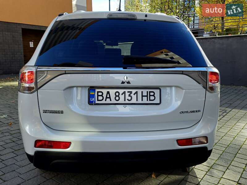 Внедорожник / Кроссовер Mitsubishi Outlander 2013 в Ивано-Франковске фото 20 Внедорожник / Кроссовер Mitsubishi Outlander 2013 в Ивано-Франковске