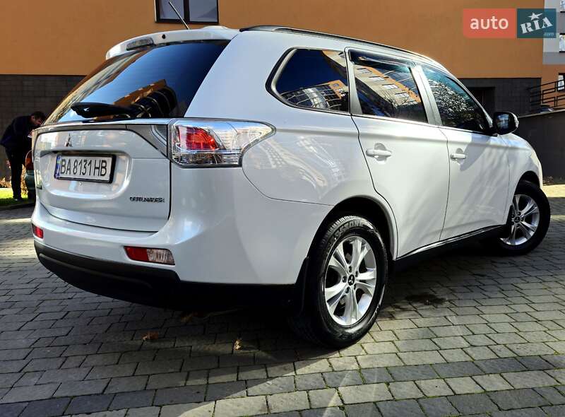 Внедорожник / Кроссовер Mitsubishi Outlander 2013 в Ивано-Франковске фото 32 Внедорожник / Кроссовер Mitsubishi Outlander 2013 в Ивано-Франковске