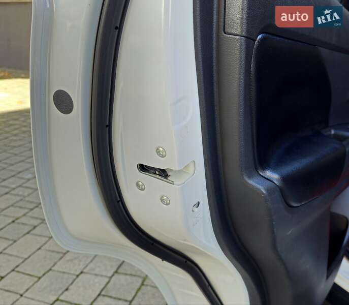 Внедорожник / Кроссовер Mitsubishi Outlander 2013 в Ивано-Франковске фото 47 Внедорожник / Кроссовер Mitsubishi Outlander 2013 в Ивано-Франковске