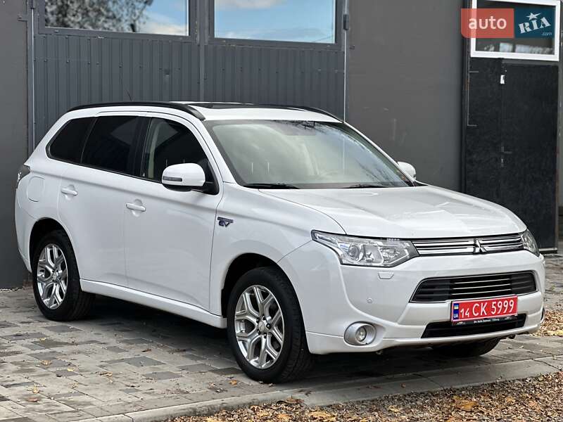 Позашляховик / Кросовер Mitsubishi Outlander 2013 в Івано-Франківську фото 5 Позашляховик / Кросовер Mitsubishi Outlander 2013 в Івано-Франківську