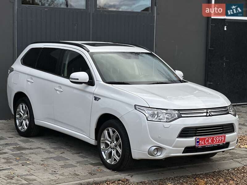 Позашляховик / Кросовер Mitsubishi Outlander 2013 в Івано-Франківську фото 8 Позашляховик / Кросовер Mitsubishi Outlander 2013 в Івано-Франківську