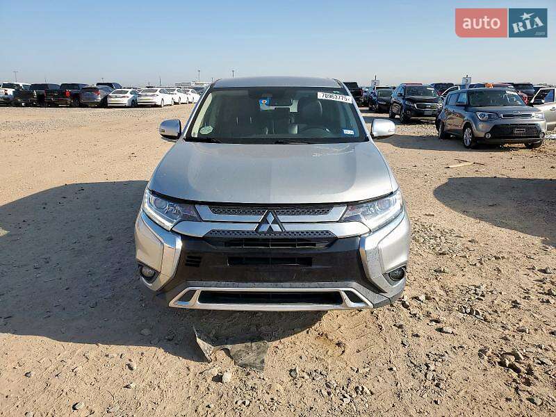Позашляховик / Кросовер Mitsubishi Outlander 2020 в Кропивницькому фото 5 Позашляховик / Кросовер Mitsubishi Outlander 2020 в Кропивницькому