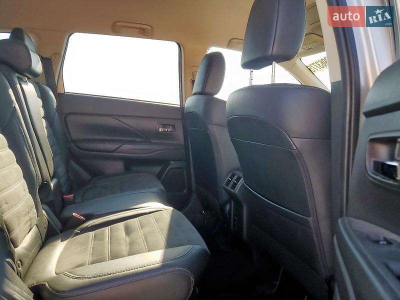 Позашляховик / Кросовер Mitsubishi Outlander 2020 в Кропивницькому фото 11 Позашляховик / Кросовер Mitsubishi Outlander 2020 в Кропивницькому
