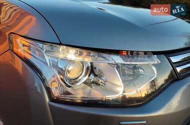 Позашляховик / Кросовер Mitsubishi Outlander 2013 в Львові