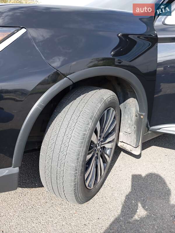 Внедорожник / Кроссовер Mitsubishi Outlander 2019 в Кривом Роге